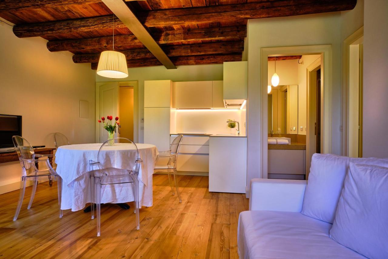 Relais Corte Guastalla Apartments Sona Buitenkant foto