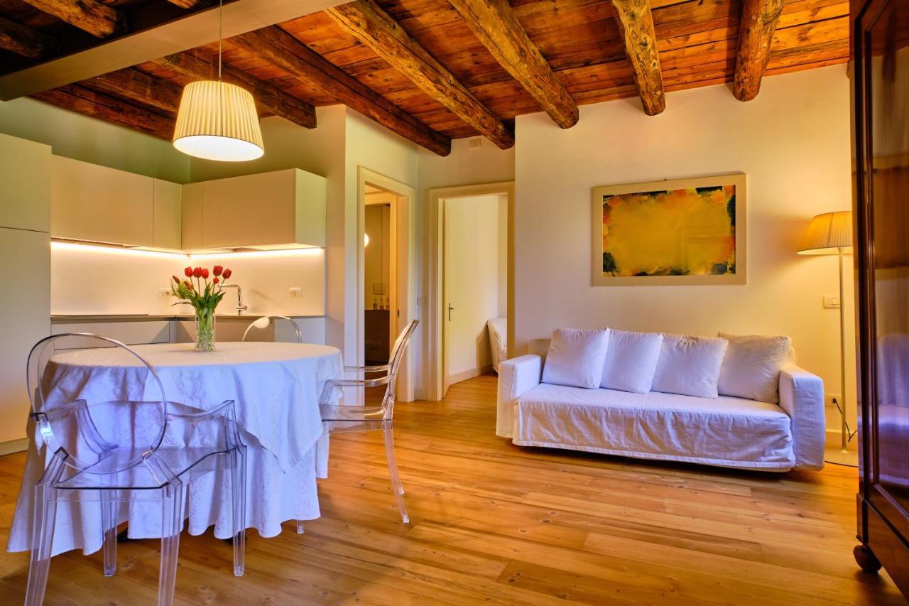 Relais Corte Guastalla Apartments Sona Buitenkant foto