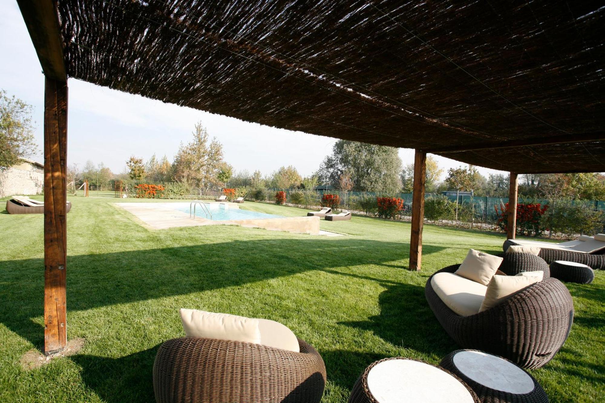 Relais Corte Guastalla Apartments Sona Buitenkant foto