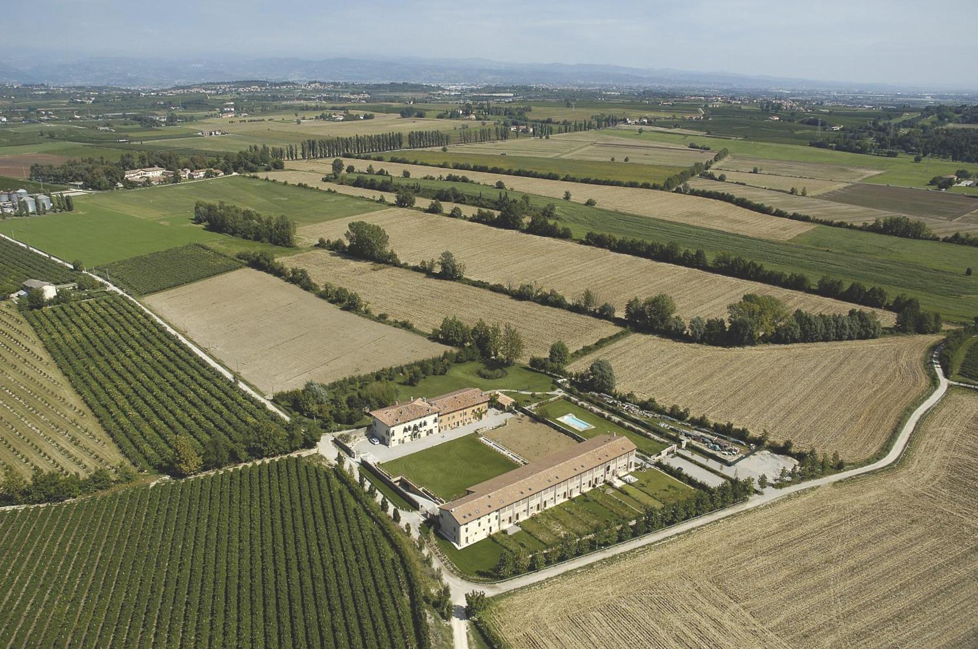 Relais Corte Guastalla Apartments Sona Buitenkant foto