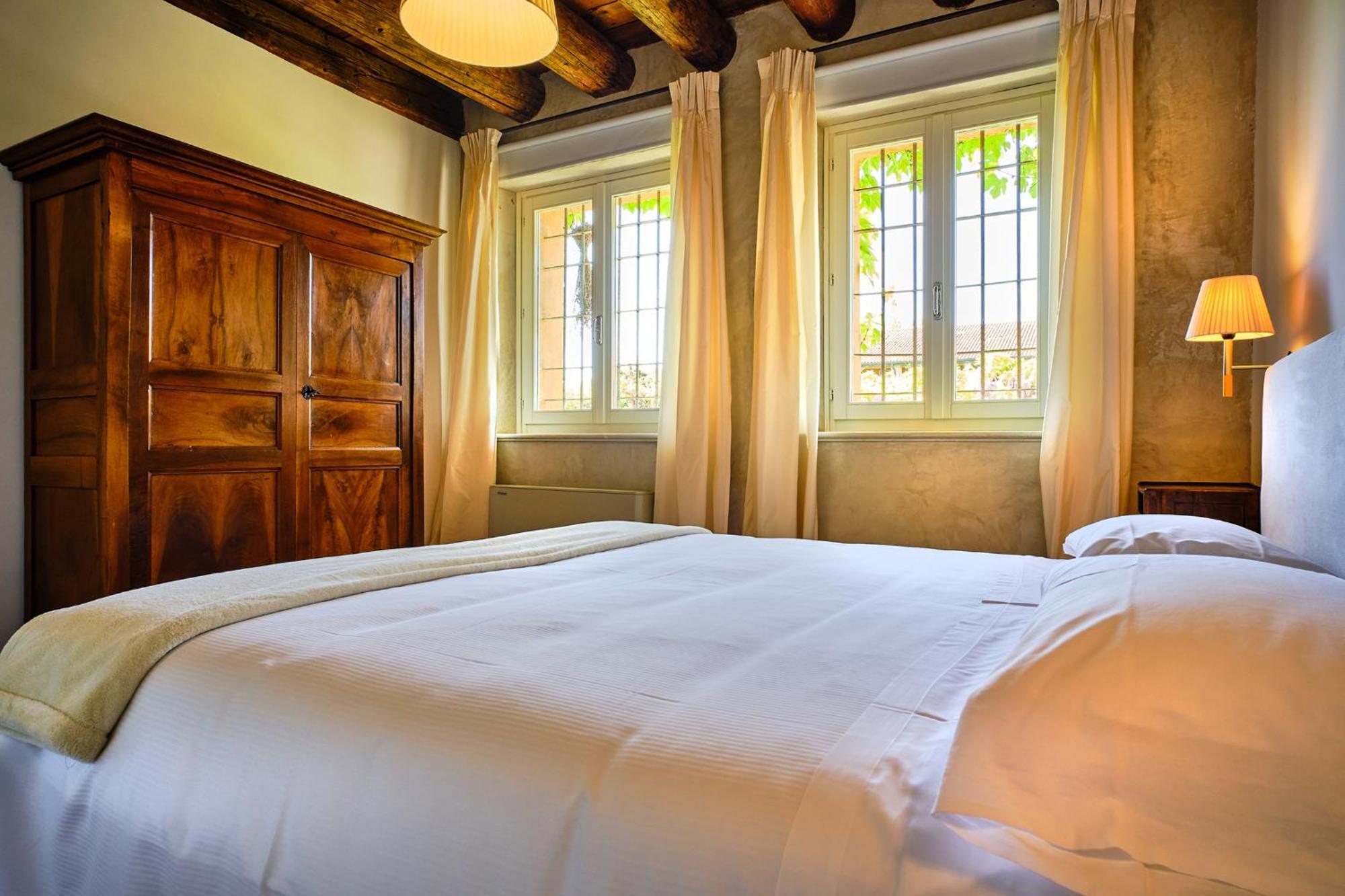 Relais Corte Guastalla Apartments Sona Buitenkant foto