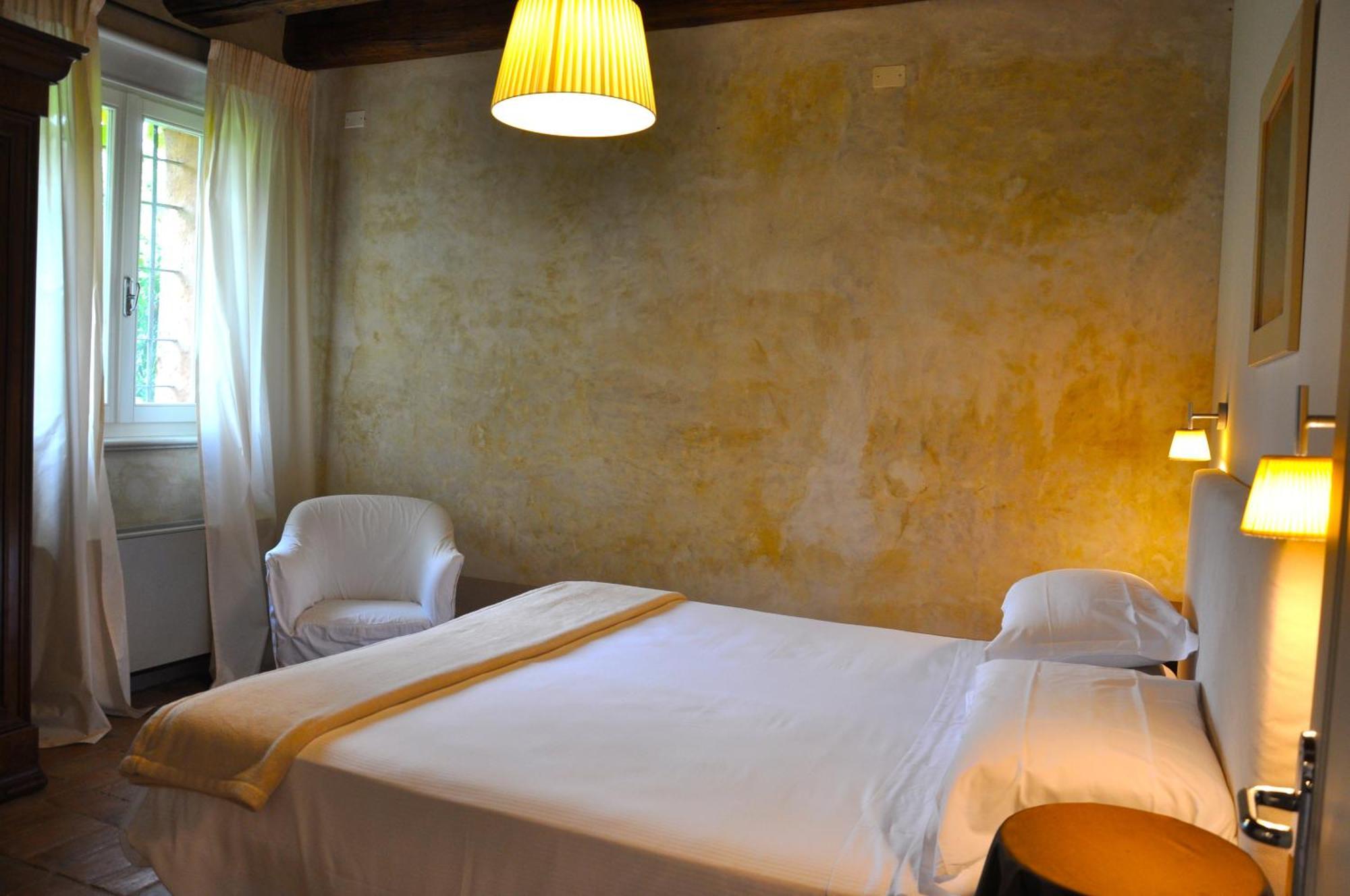 Relais Corte Guastalla Apartments Sona Buitenkant foto