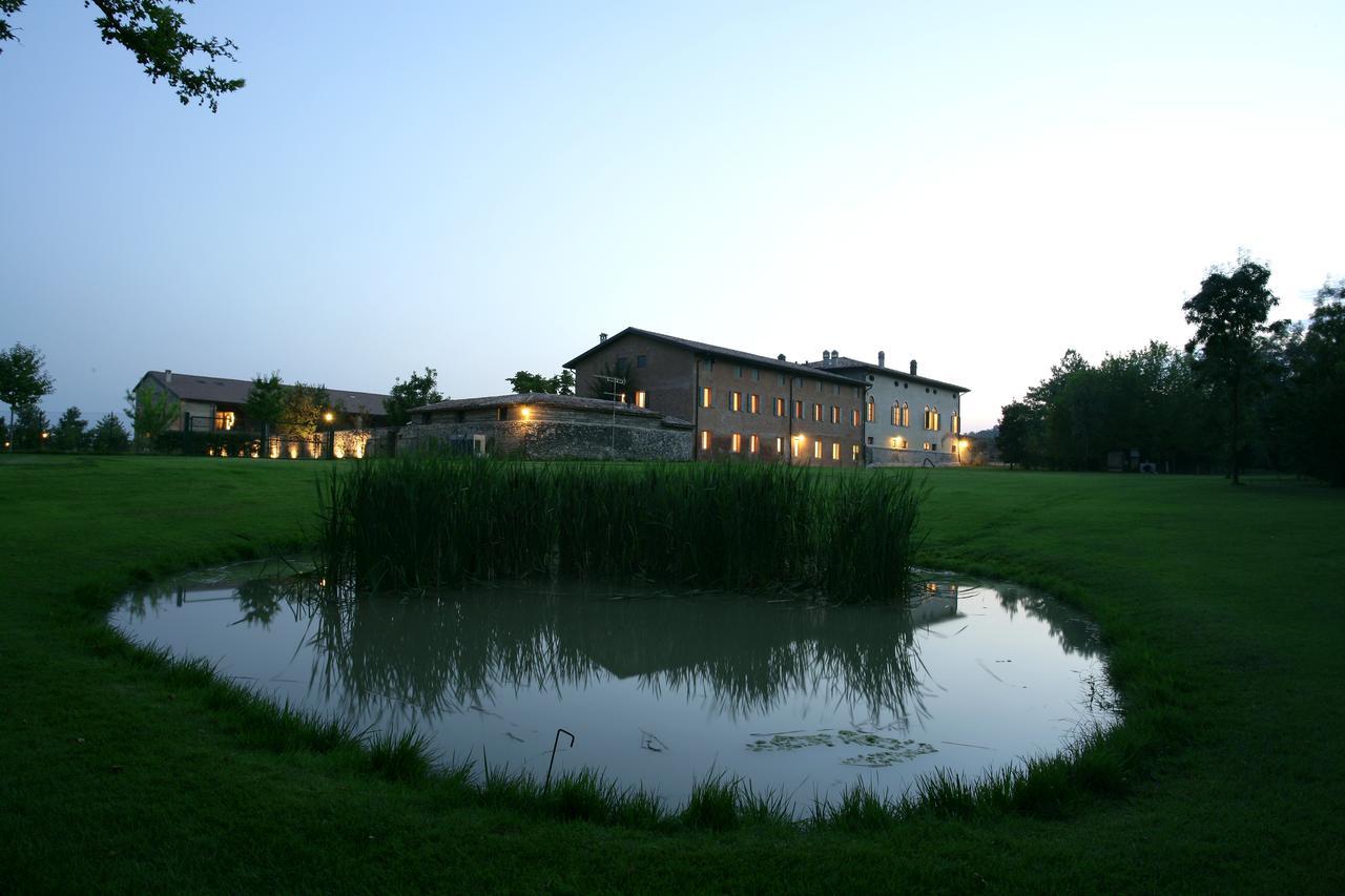 Relais Corte Guastalla Apartments Sona Buitenkant foto